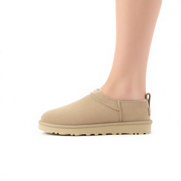 Женские слипоны Ugg Classic Micro Sand